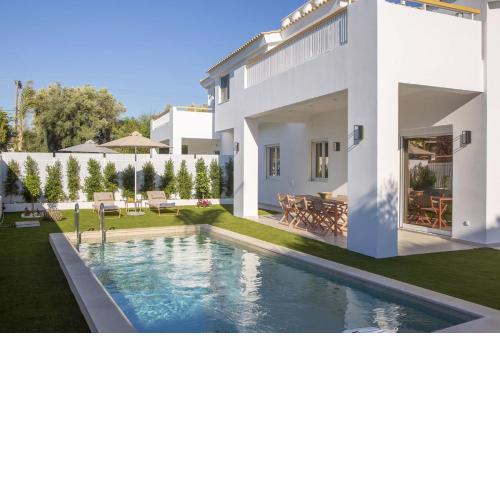 THE QUAD Luxury Villas