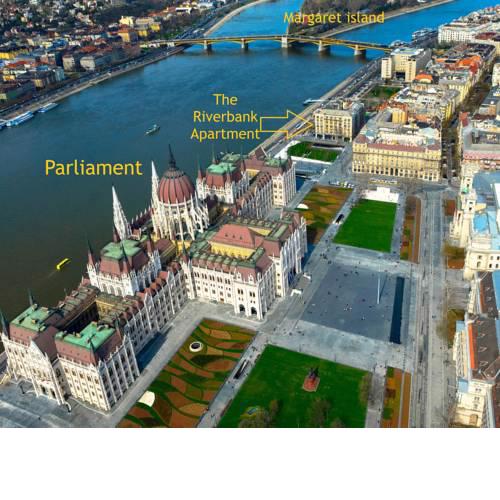 The Riverbank Apartment At The Parliament