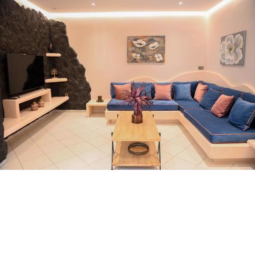 THE ROCK LUXURY HOMES