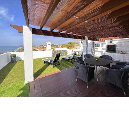 THE SKYLINE Torrequebrada Premium Penthouse