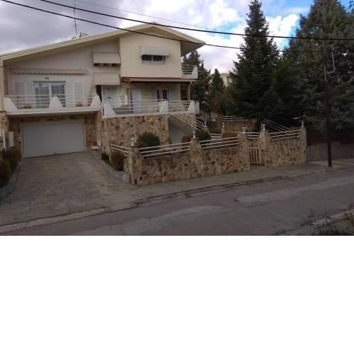 THE STONE HOUSE