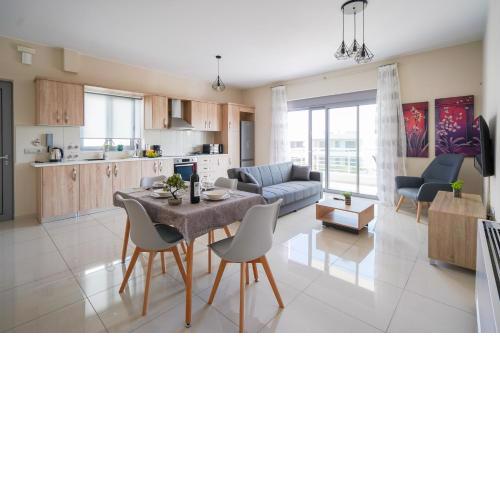 The Twins Apartment - Minimal Apartment Close to the Marina