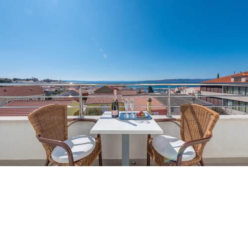The view apartments Bilin san