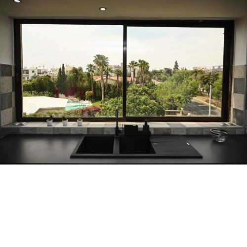 The View by Neuvel