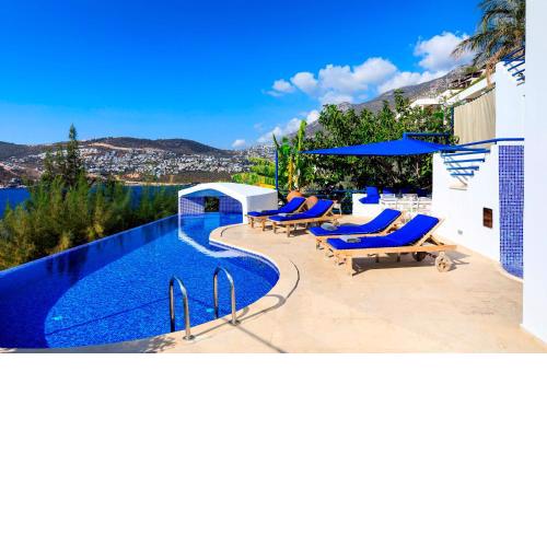 The White Collection - Villa Sky