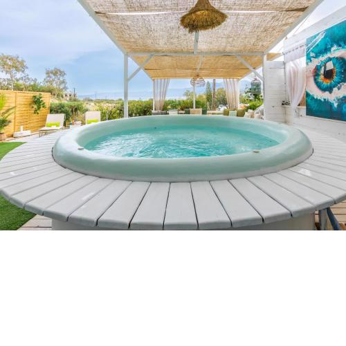 The White Cycladic Style Apt with Plunge Pool