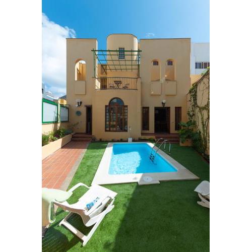 The Yellow House - Solarium - Climatized Pool