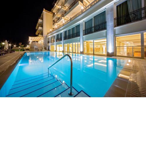 Therma Palace - Mineral Pool & SPA