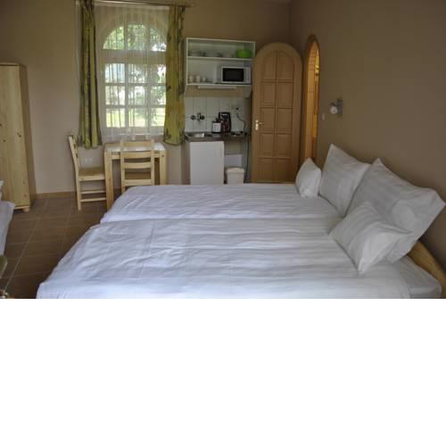 Thermal Camping Sarvar Apartmanhaz