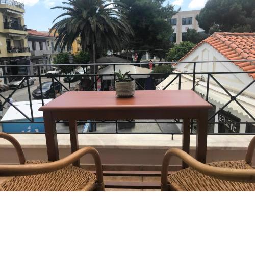 Theros Apartments