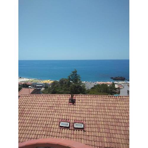 This apartment has a terrace and sea views.