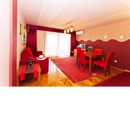 Thorina Apartments