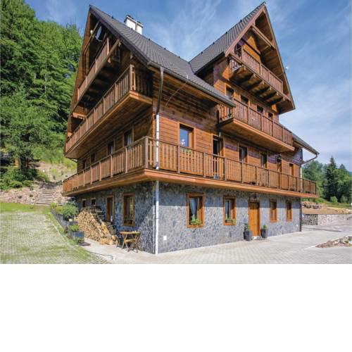 Three-Bedroom Apartment in Bystra