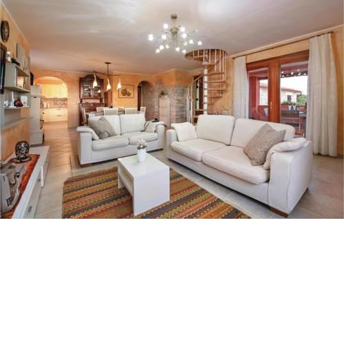 Three-Bedroom Apartment in Galizana