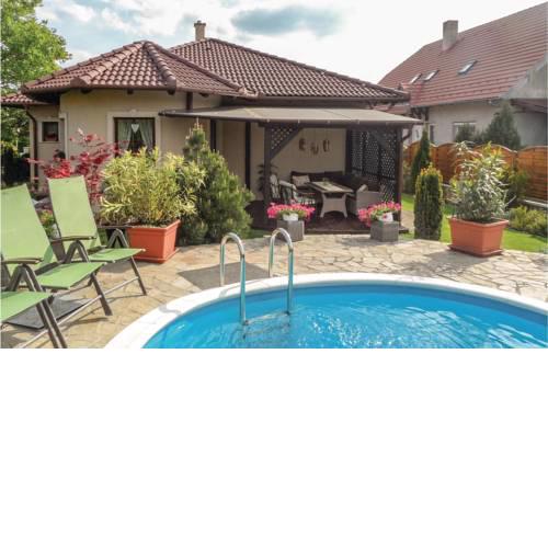 Three-Bedroom Apartment in Gyenesdias
