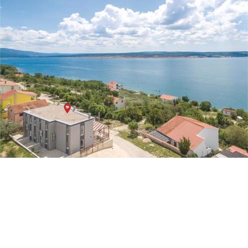 Three-Bedroom Apartment in Maslenica