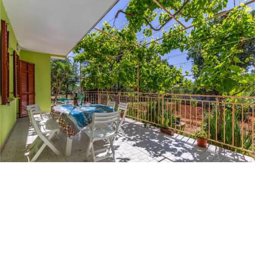 Three-Bedroom Apartment in Medulin