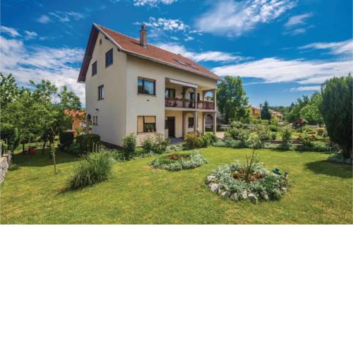 Three-Bedroom Apartment in Rijeka