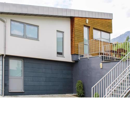 Three-Bedroom Apartment in Stary Smokovec