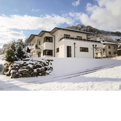 Three-Bedroom Apartment in Wagrain
