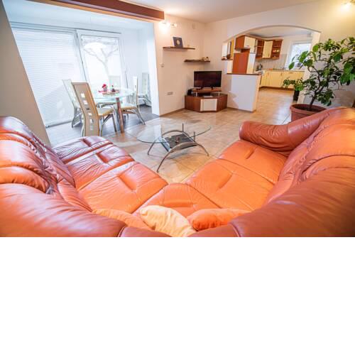 Three Bedroom Apartment with Terrace Ole