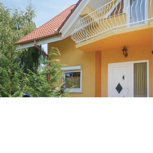 Three-Bedroom Holiday Home in Balatonfenyves