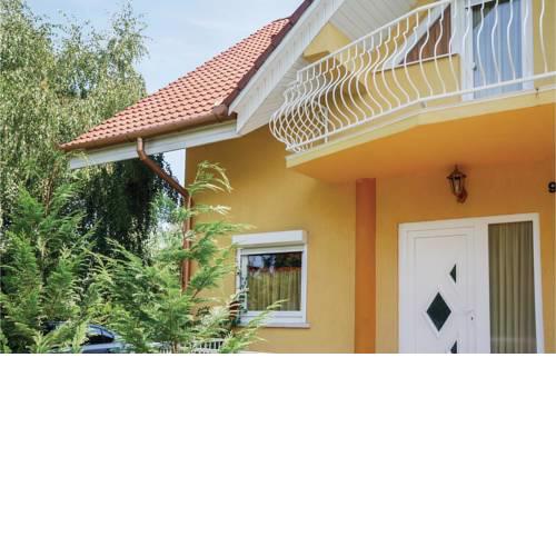 Three-Bedroom Holiday Home in Balatonfenyves
