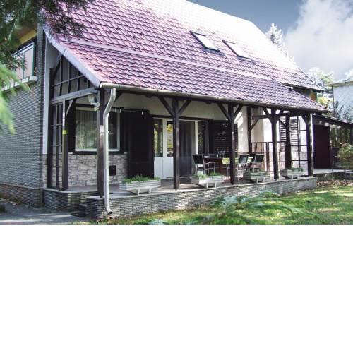 Three-Bedroom Holiday Home in Balatonfenyves
