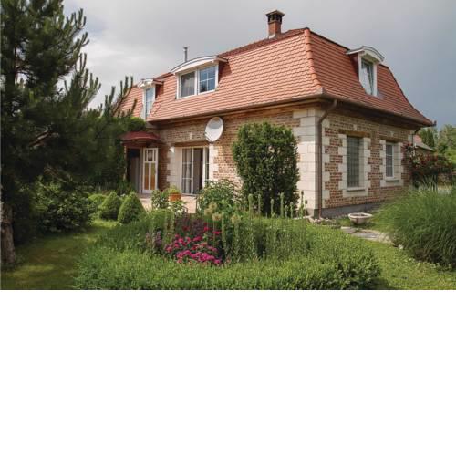 Three-Bedroom Holiday Home in Balatonkeresztur