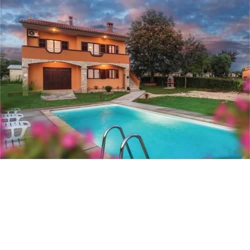 Three-Bedroom Holiday Home in Barban