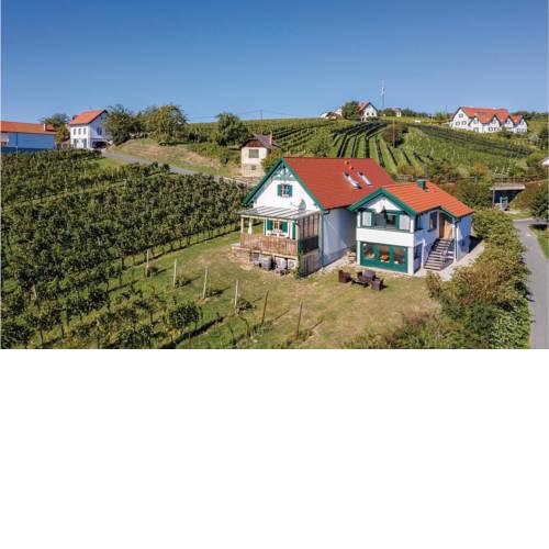 Three-Bedroom Holiday Home in Eisenberg