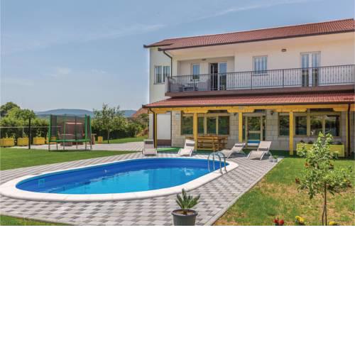 Three-Bedroom Holiday Home in Glavina Donja