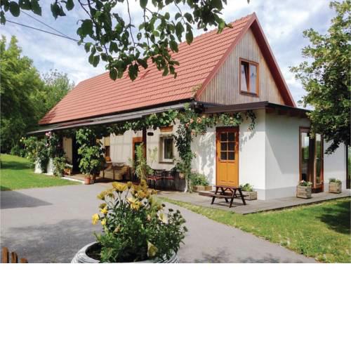 Three-Bedroom Holiday Home in Gussing