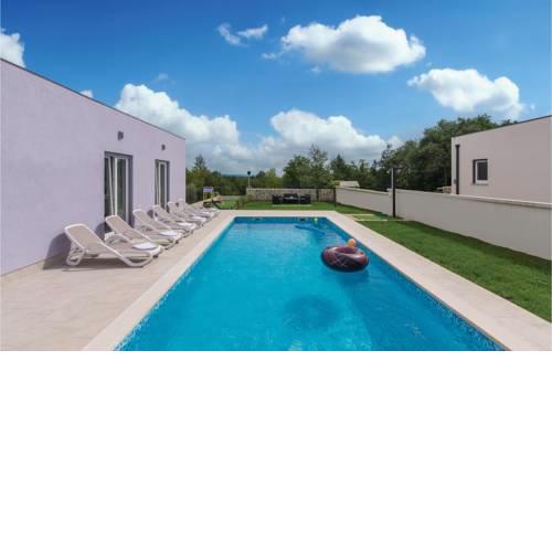 Three-Bedroom Holiday Home in Marici
