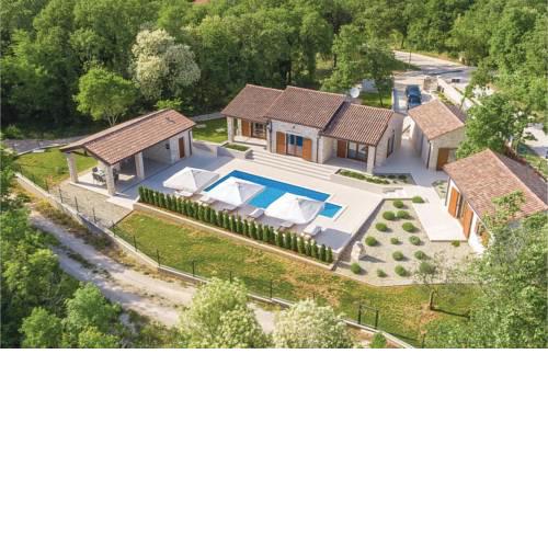 Three-Bedroom Holiday Home in Porec