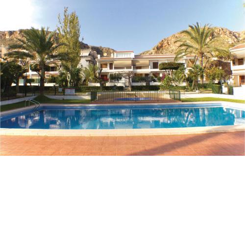 Three-Bedroom Holiday Home in Santa Pola