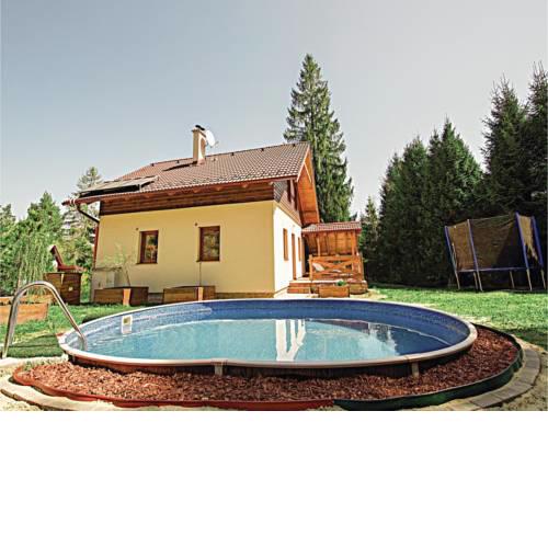 Three-Bedroom Holiday Home in Smizany