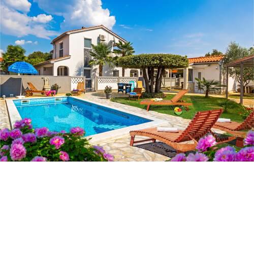 Three-Bedroom Holiday Home in Vodnjan
