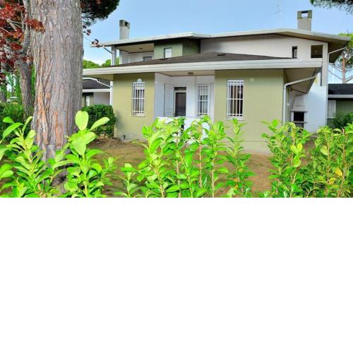 Three-room apartment with garden and swimming pool - By Beahost Rentals