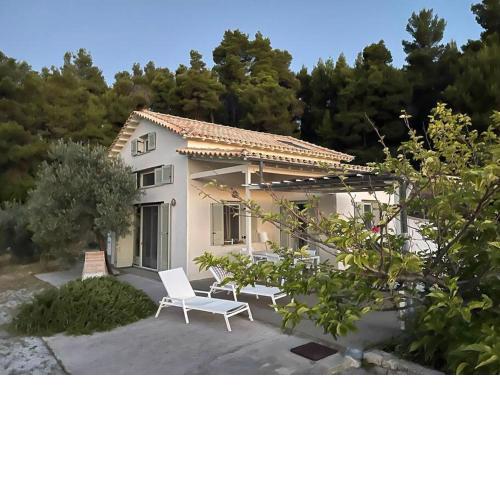 Thymari House