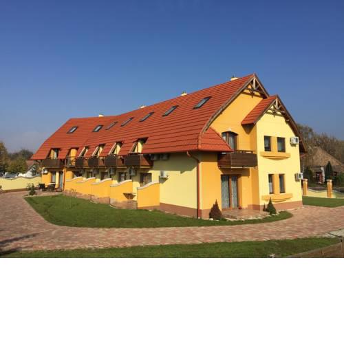 Tiborc Apartmanok