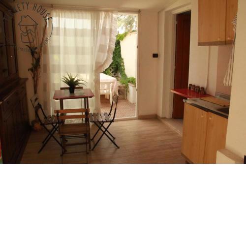 Tickety House