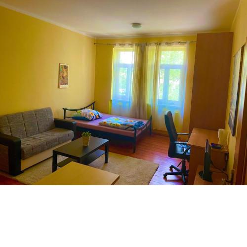 Tiffany Apartment in the City Center