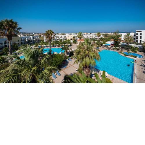 Tigaki Beach Hotel