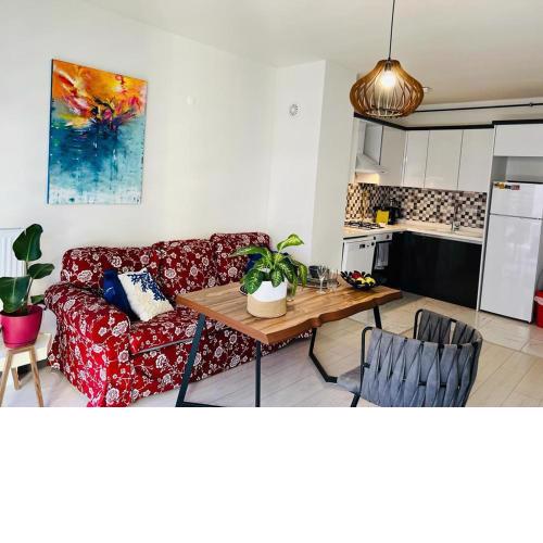 TIME SUIT - BORNOVA CENTER 2 bedrooms