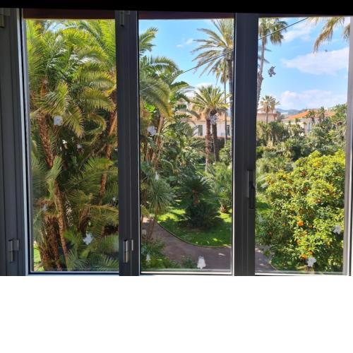 TimeToLive with garden view in 1 min from sea