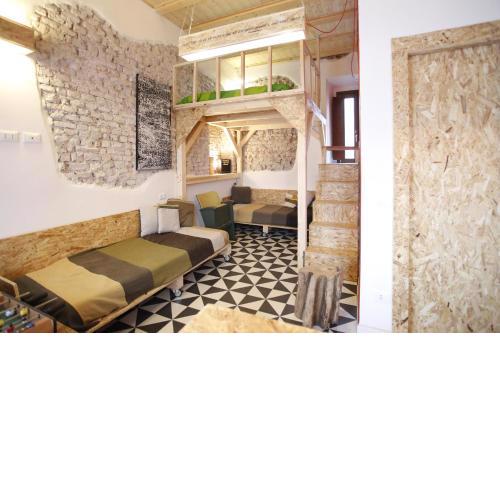 Tiny Apartment Next to Rho Fair Milan with Parking