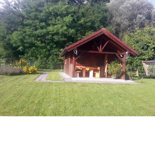 Tiny Home am Bach