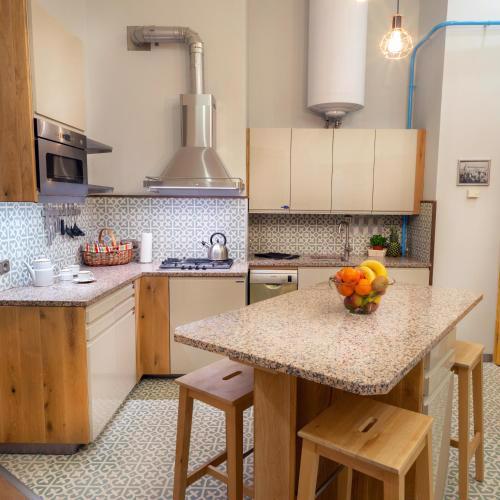 Tipton's Quiet & Artsy home in Budapest downtown