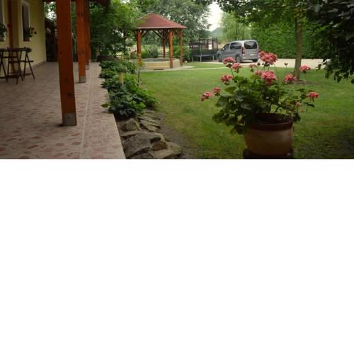 Tisza-Kert Vendégház